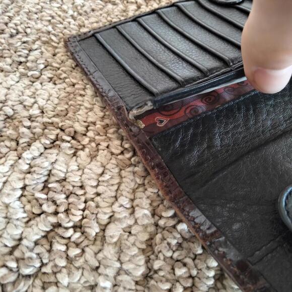 Brighton Vintage Wallet Leather Croc Embossed Black Brown Bi-Fold - Picture 9 of 9